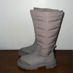 Zara Kids Gray Quilted Boots